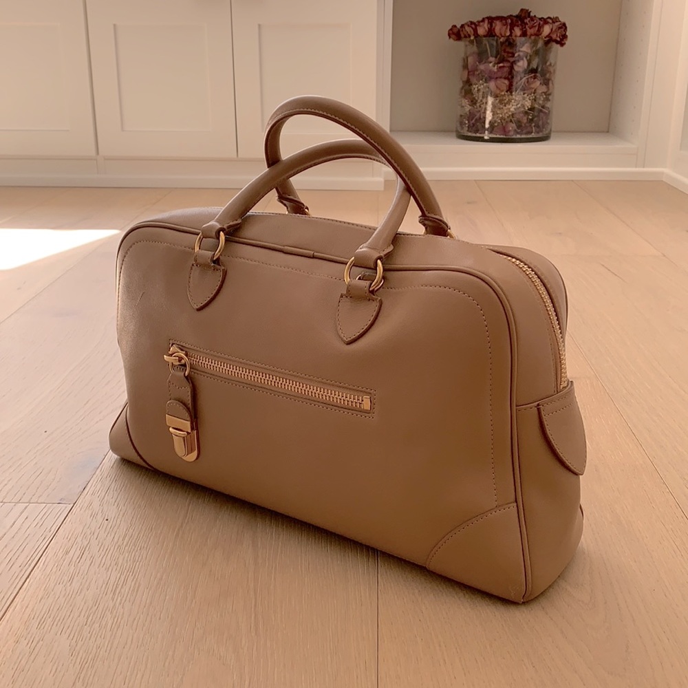 Marc Jacobs Tan Leather Bag w/ Shoulder Strap